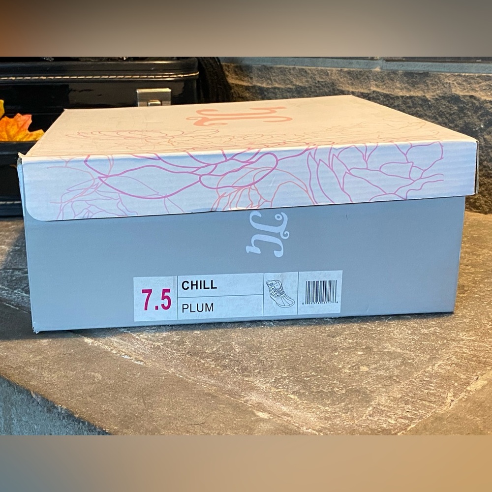 NIB JG cute rain/snow Duck Boots,Plum Chill pink/purple,rubber/quilt,lace up 7.5 - Picture 10 of 10